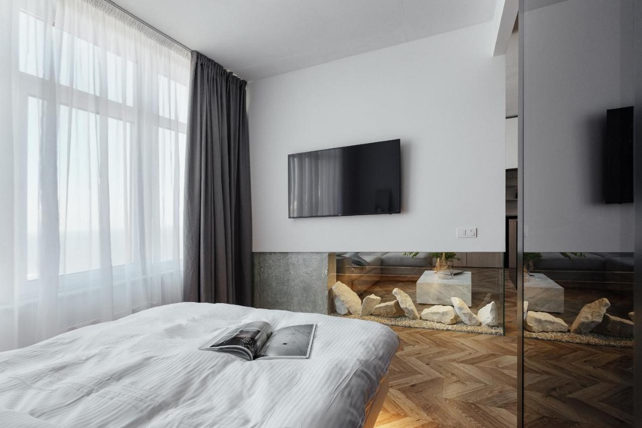 Sea & Sky Apartments Odesa Exterior photo